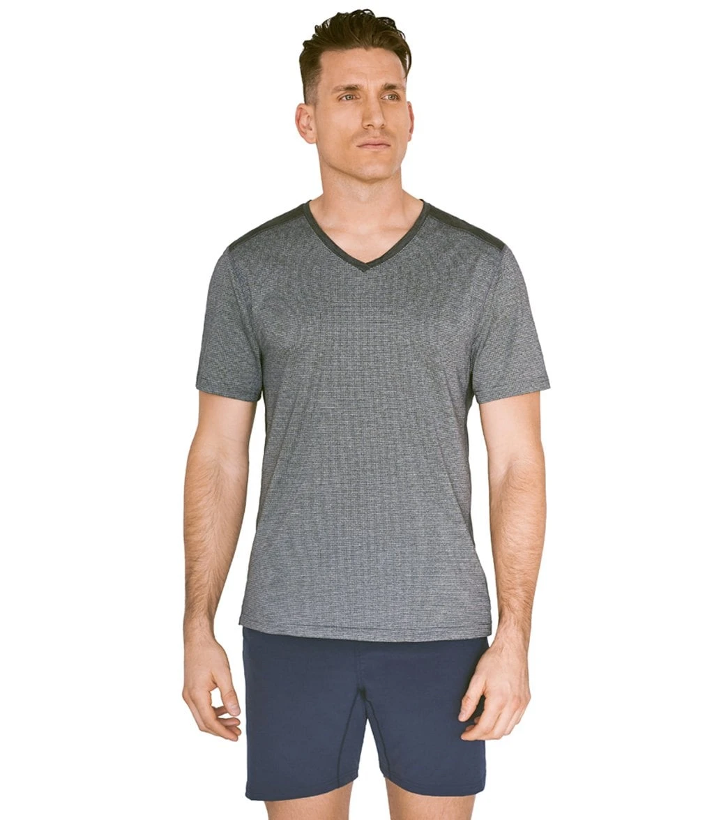 Manduka Men's Minimalist 2.0 Tee 5 Manduka Men's Minimalist 2.0 Tee - Image 3