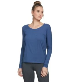 Onzie Drapey V-back Long Sleeve Coverup Pebble