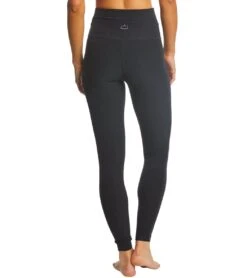 Beyond Yoga Patch Me Up High Waisted Midi Yoga Leggings Darkest Night -Everyday Yoga 1740336562211 darkestnight 3a