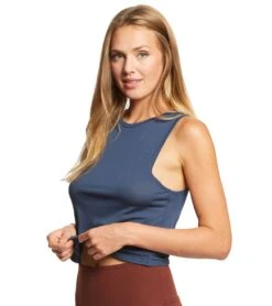 Beyond Yoga Crossroads Reversible Cropped Tank Outlaw Navy