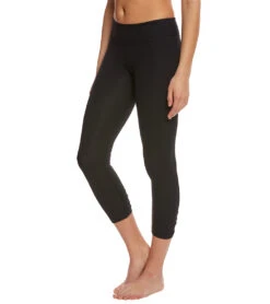 Beyond Yoga Back Gathered Yoga Capris -Everyday Yoga 1740923928611 jetblack 2a