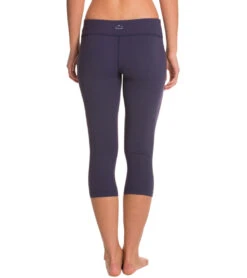 Beyond Yoga New Classic Yoga Capris -Everyday Yoga 1741121486883 navy 3a