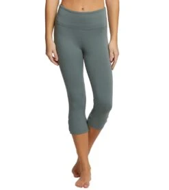 Balance Collection High Line 22" Yoga Capris Balsam Green