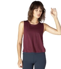 Beyond Yoga Aquarius Twisted Yoga Tank Team Burgundy 8 Beyond Yoga Aquarius Twisted Yoga Tank Team Burgundy -Everyday Yoga 1741821509667 teamburgundy 4a