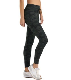 Vuori Daily Yoga Leggings Green Camo