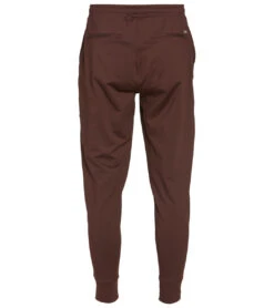 Vuori Men's Sunday Performance Joggers -Everyday Yoga 4345614368811 oxblood 3a