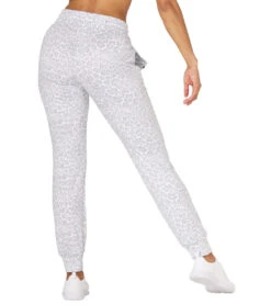 Glyder Halfway Joggers -Everyday Yoga 4484842586155 iceleopard 4a