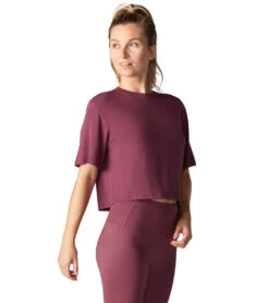 Tavi Crop Tee 28 Tavi Crop Tee -Everyday Yoga 6605264584747 garnet 2a