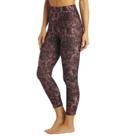 Balance Collection Printed Contender 22" High Waisted Yoga Capris -Everyday Yoga 6653019389995 wildplumpetalmix 5a