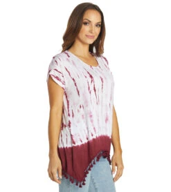 Yak & Yeti Gypsy Tie Dye Tassel Hem Tee Maroon